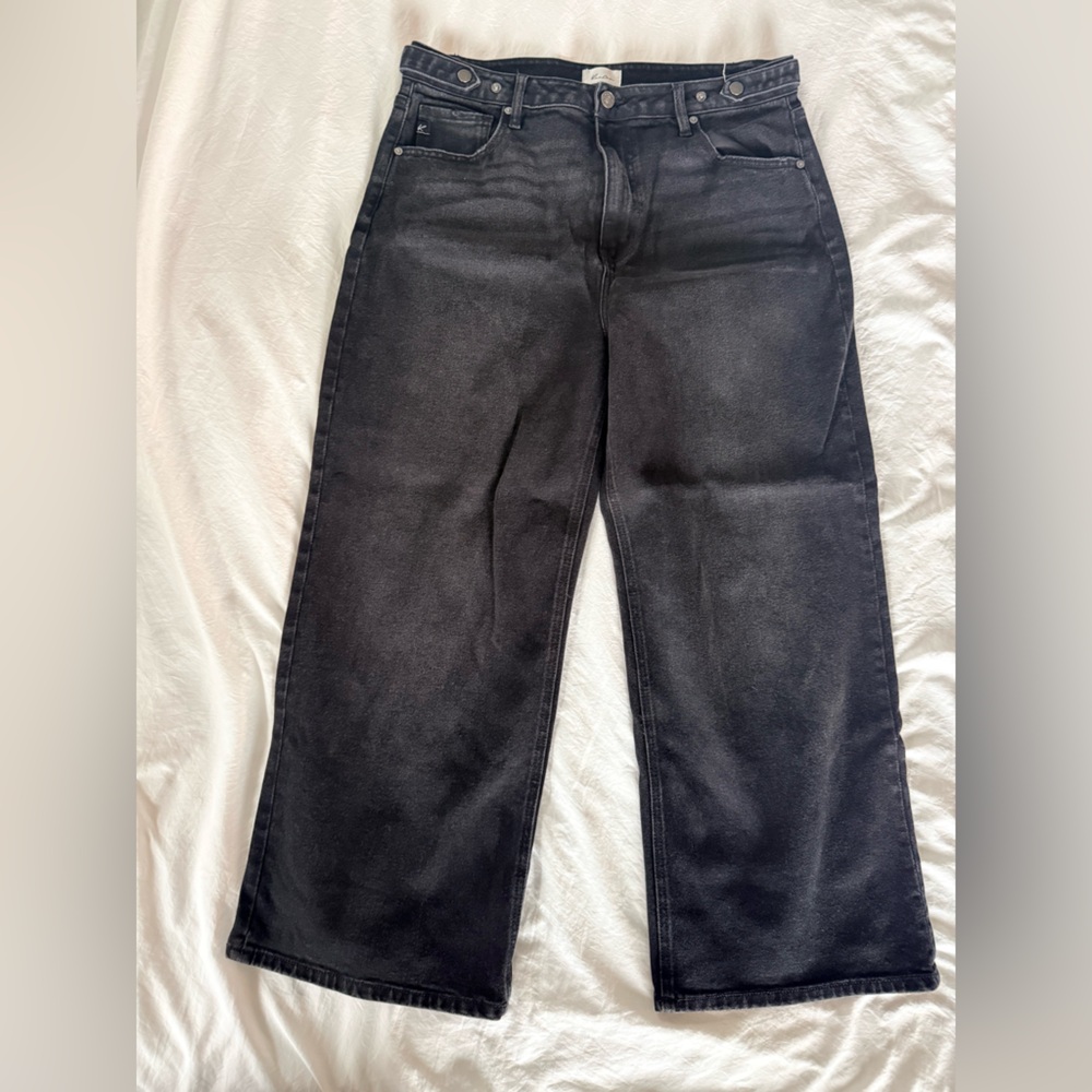 KanCan Women's Black Straight Leg Jeans